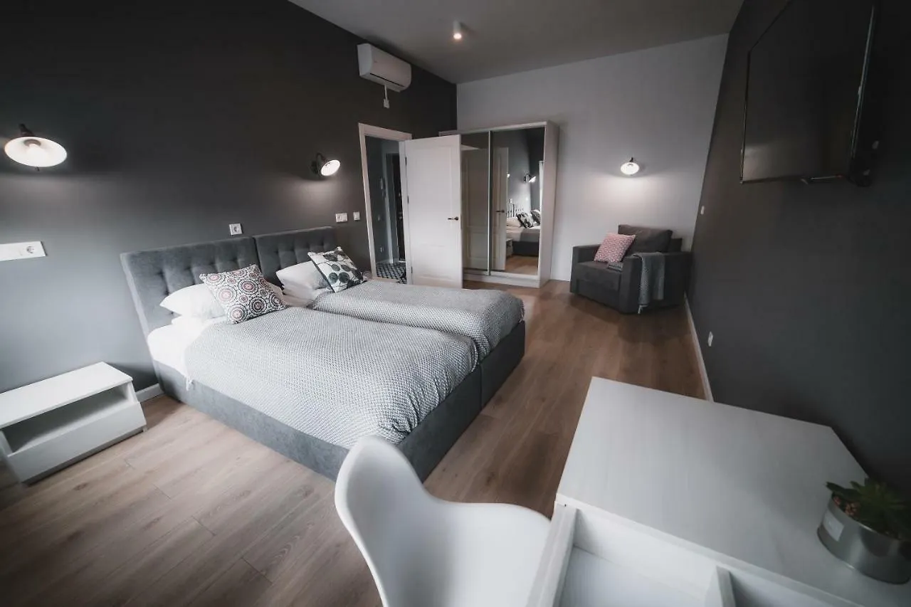 Kostjukowski Apartments Lychakivska 70A Львов